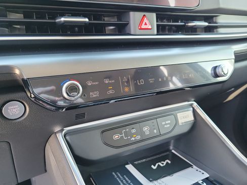 New 2027 Kia Carnival EX w/ Dark Edition Package FWD image 19