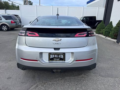 Used 2015 Chevrolet Volt Premium w/ Premium Trim Package FWD image 4