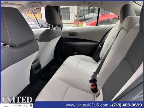 Used 2022 Toyota Corolla LE image 15