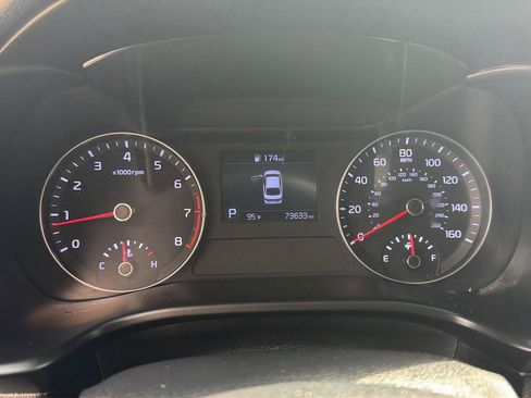 Used 2020 Kia Forte LXS FWD image 14