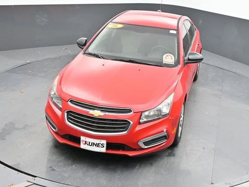Used 2016 Chevrolet Cruze LS FWD image 14