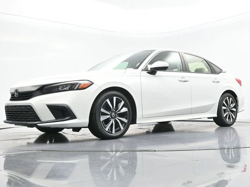 Used 2022 Honda Civic EX image 47