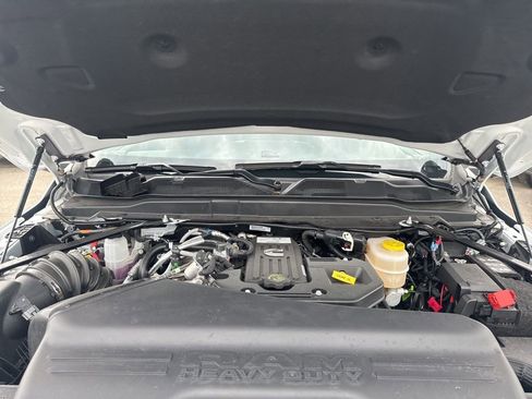 New 2025 RAM 2500 Big Horn AWD/4WD image 34
