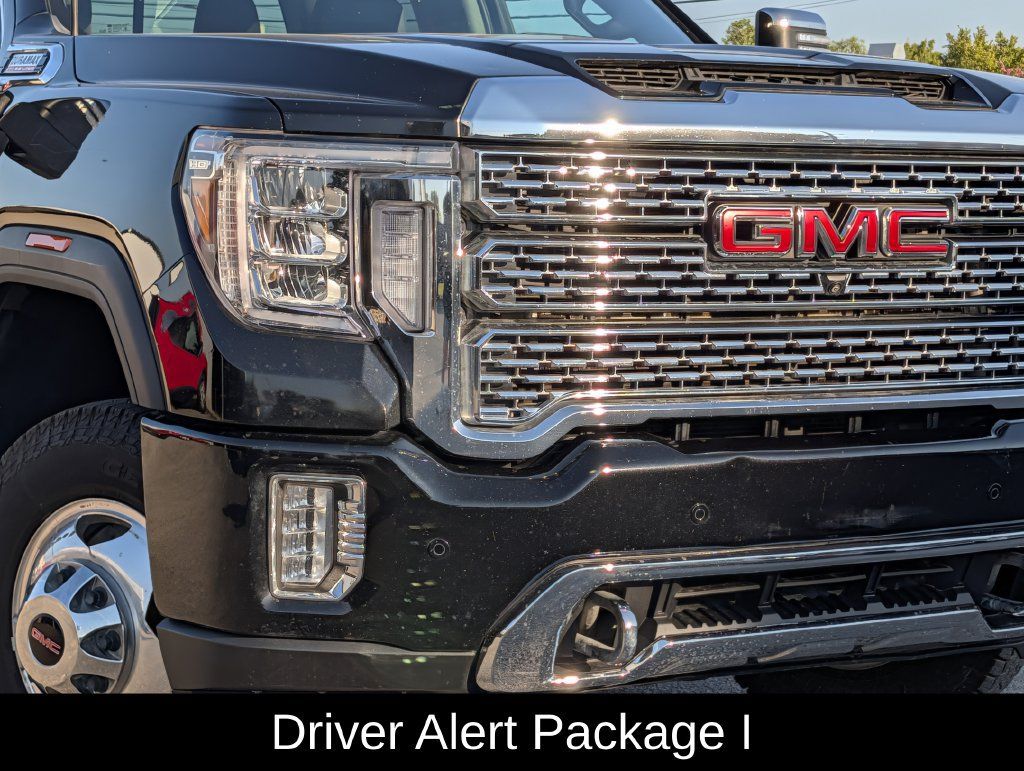 Used 2022 GMC Sierra 3500 Denali w/ Denali Ultimate Package AWD/4WD image 8