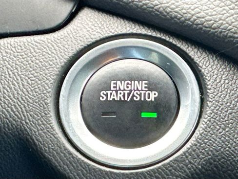 Used 2023 Chevrolet Equinox LS image 20