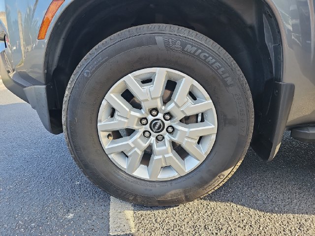 Used 2022 Nissan Frontier SV w/ SV Premium Package AWD/4WD image 33