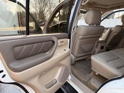 Used 1998 Toyota Land Cruiser image 14