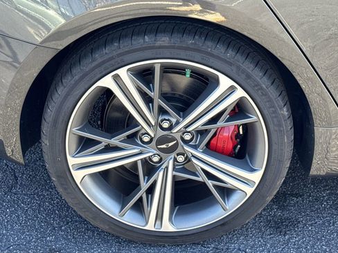 Used 2025 Genesis G70 3.3T Advanced w/ Sport Prestige Package image 17