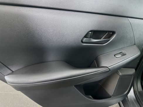 Used 2024 Nissan Sentra SV image 24