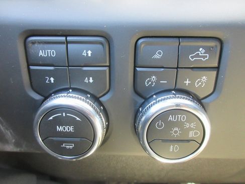 New 2026 GMC Sierra 2500 AT4 w/ AT4 Premium Plus Package image 18