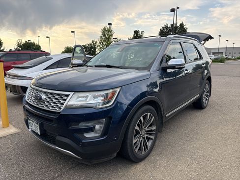 Used 2017 Ford Explorer Platinum AWD/4WD image 5