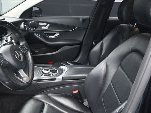 Used 2017 Mercedes-Benz C 300 4MATIC Sedan image 11