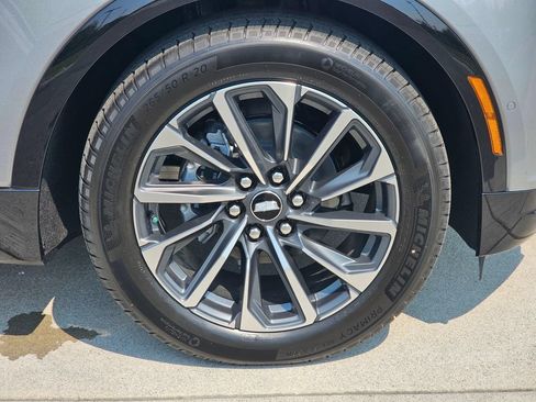 New 2026 Cadillac Lyriq Sport AWD/4WD image 9