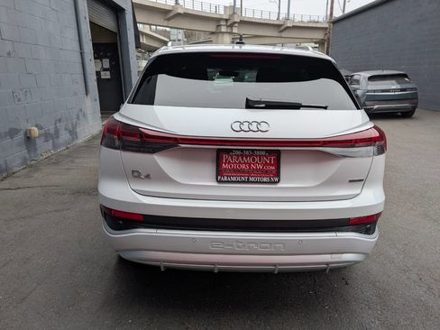 Used 2023 Audi Q4 e-tron Premium Plus w/ Premium Plus image 4