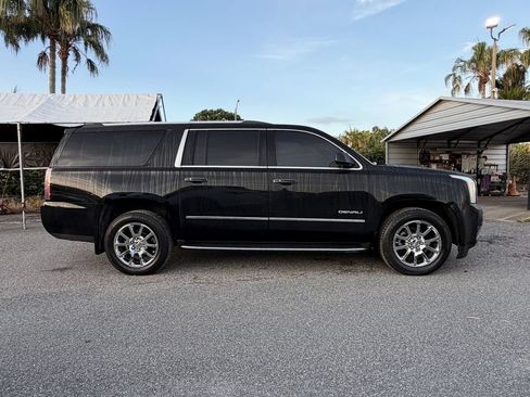 Used 2019 GMC Yukon XL Denali RWD image 4