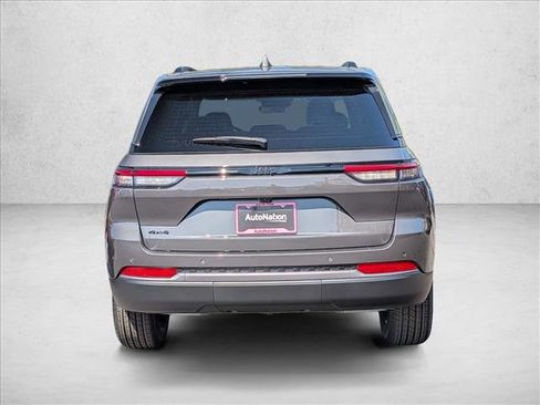 New 2026 Jeep Grand Cherokee Altitude AWD/4WD image 8