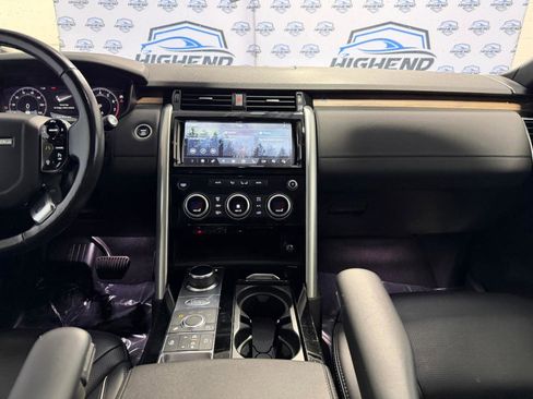 Used 2020 Land Rover Discovery HSE image 40