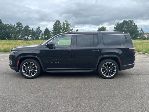 Used 2022 Jeep Wagoneer Series II w/ Convenience Group I AWD/4WD image 4