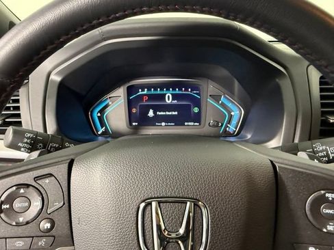 Used 2024 Honda Odyssey Sport image 18