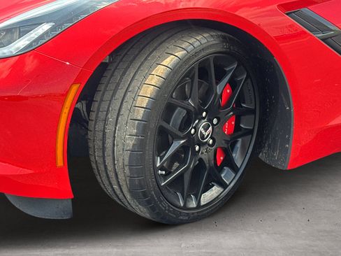 Used 2016 Chevrolet Corvette Stingray Convertible RWD image 24