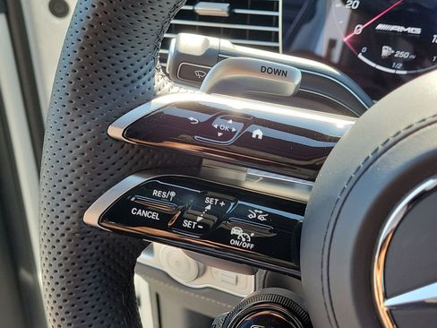 Used 2024 Mercedes-Benz GLE 53 AMG 4MATIC image 34