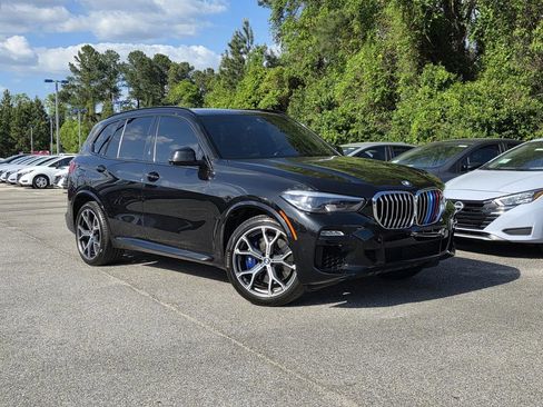 Used 2019 BMW X5 xDrive40i w/ M Sport Package image 2