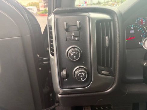 Used 2017 Chevrolet Silverado 1500 LT w/ All Star Edition AWD/4WD image 24
