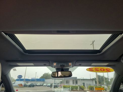 Used 2022 Toyota Sienna XLE image 15