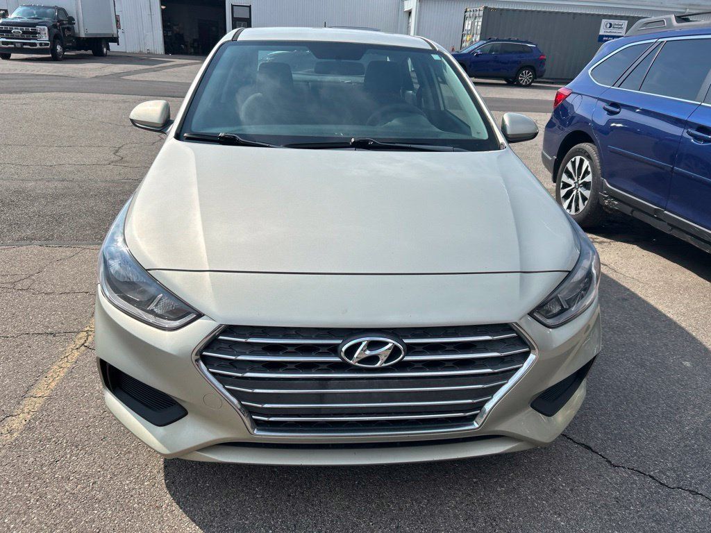 Used 2019 Hyundai Accent SE FWD image 3