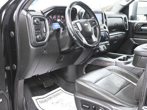 Used 2020 Chevrolet Silverado 2500 LTZ w/ LTZ Plus Package image 17