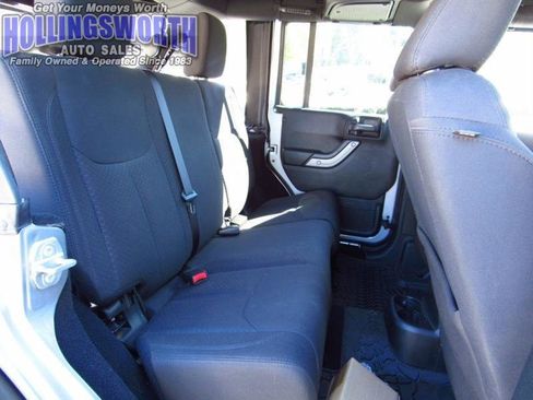 Used 2018 Jeep Wrangler Unlimited Sport AWD/4WD image 6