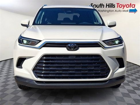 Certified 2024 Toyota Grand Highlander XLE image 2