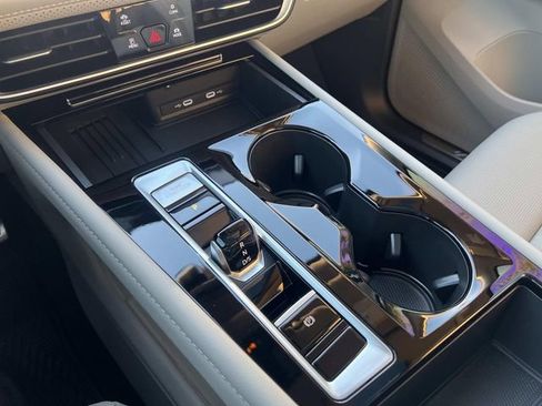 New 2026 Volkswagen Atlas SEL Premium R-Line AWD/4WD image 19