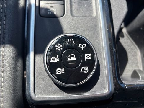 Certified 2024 Nissan Pathfinder Platinum w/ Cargo Package image 38