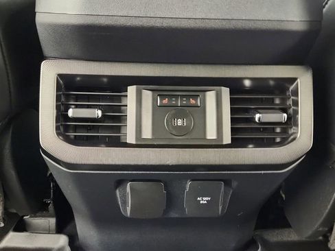 Used 2023 Ford F350 Platinum image 40