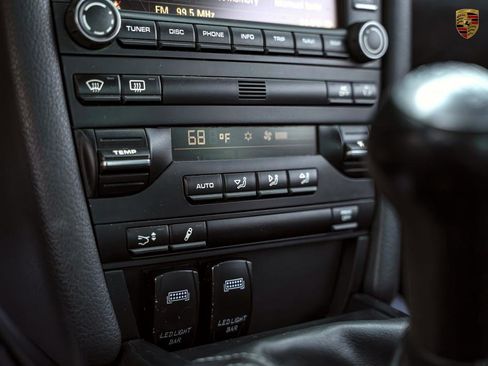 Used 2010 Porsche 911 Carrera 4 image 37