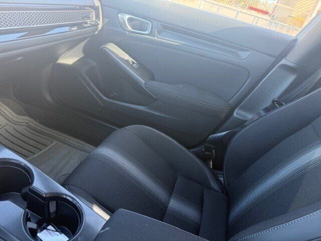 Used 2023 Honda Civic Sport image 14