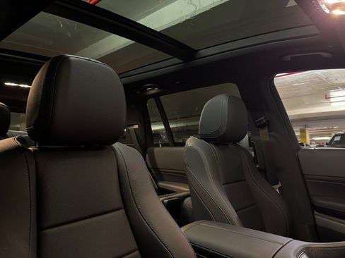 New 2026 Mercedes-Benz GLS 450 4MATIC image 17