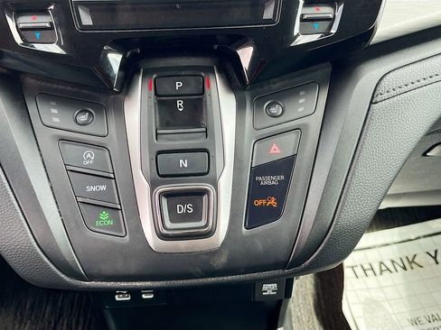 Used 2025 Honda Odyssey EX-L image 17