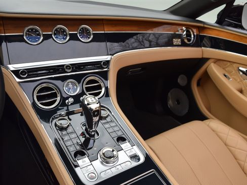 Used 2020 Bentley Continental GT AWD/4WD image 39