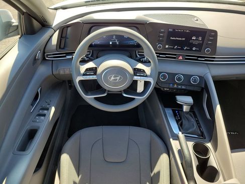 New 2026 Hyundai Elantra SE FWD image 13
