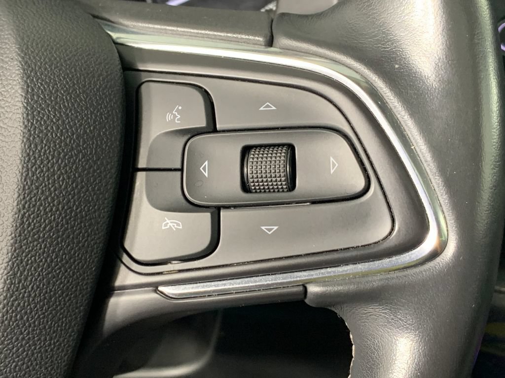 Used 2023 Buick Envision Avenir FWD image 19