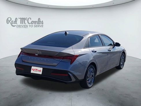 New 2026 Hyundai Elantra Blue image 5