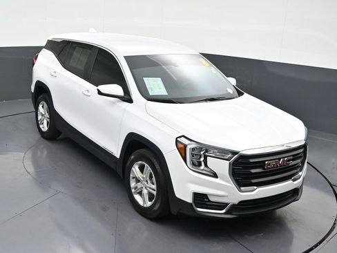 Used 2024 GMC Terrain SLE FWD image 19