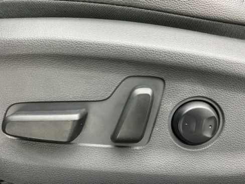 Used 2019 Hyundai Ioniq Limited FWD image 39