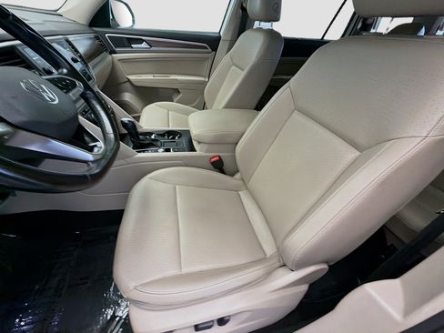 Used 2021 Volkswagen Atlas SE FWD image 11