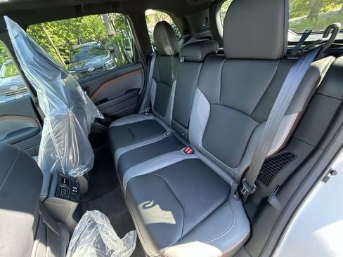 New 2026 Subaru Forester Touring AWD/4WD image 13