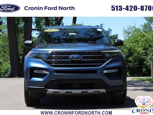 Used 2020 Ford Explorer XLT w/ Equipment Group 202A AWD/4WD image 2