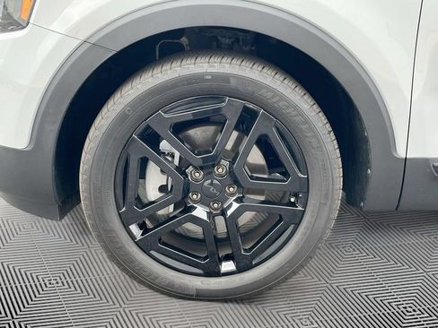 Used 2025 Kia Telluride SX X-Line AWD/4WD image 38