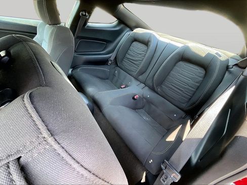 Used 2017 Ford Mustang Coupe RWD image 26